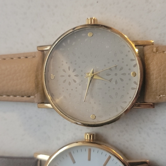 Hand watches - Picture 4 of 6